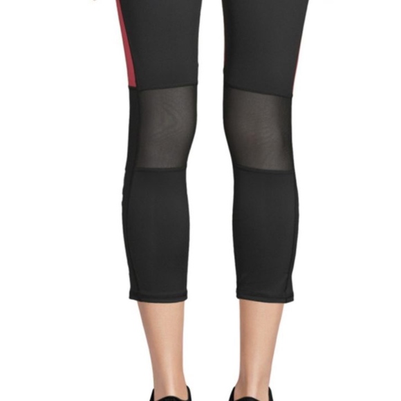 PUMA Sharp Shape Three-Quarter Tights - Picture 4 of 6